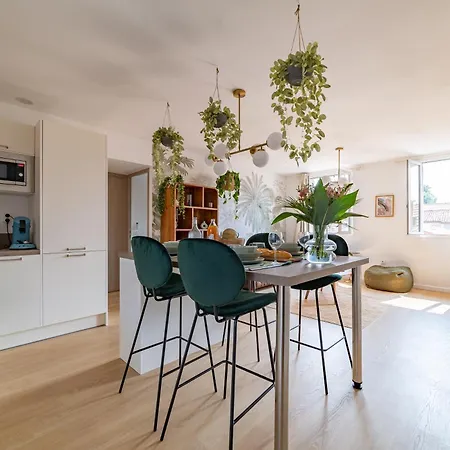 La Forêt Vierge - Nature Refuge * Nîmes