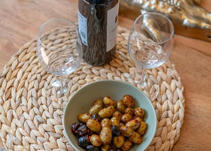 La Foret Vierge - Nature Refuge * نيم