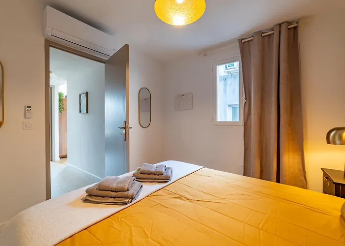 La Foret Vierge - Nature Refuge Nimes